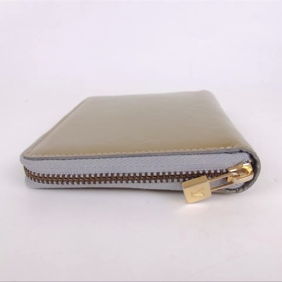 AUTH Louis Vuitton LV Vernis Wallet Card Holder Gold - Picture 3 of 10